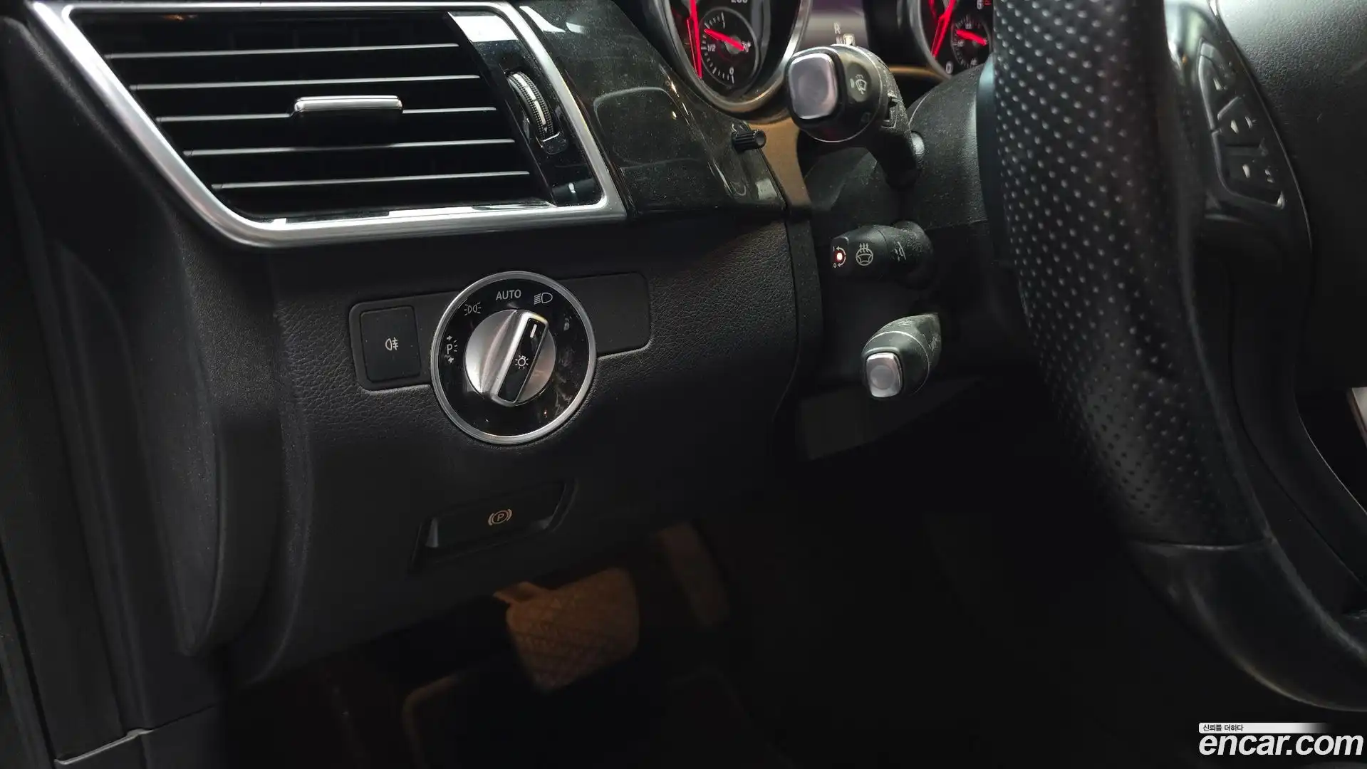 GLE-Class Mercedes-Benz 2016.3-OPTION-019