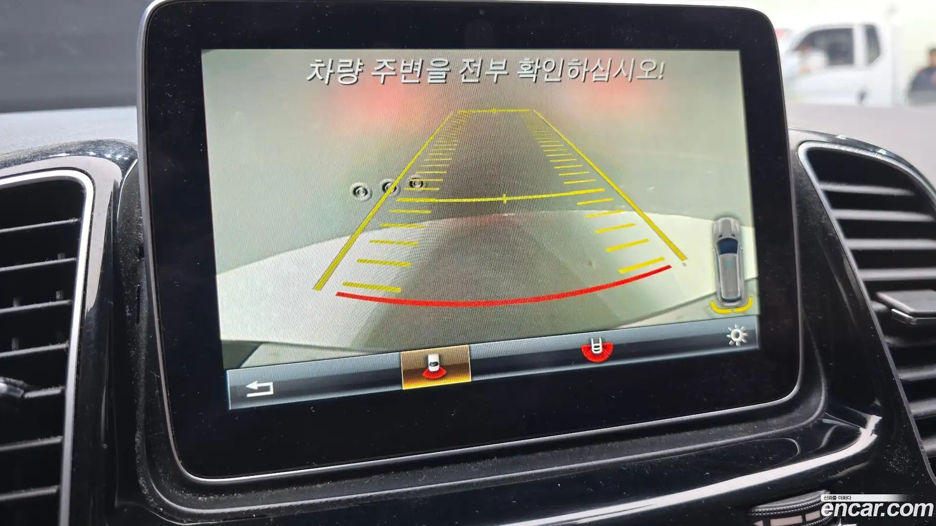 GLE-Class Mercedes-Benz 2016.3-OPTION-020