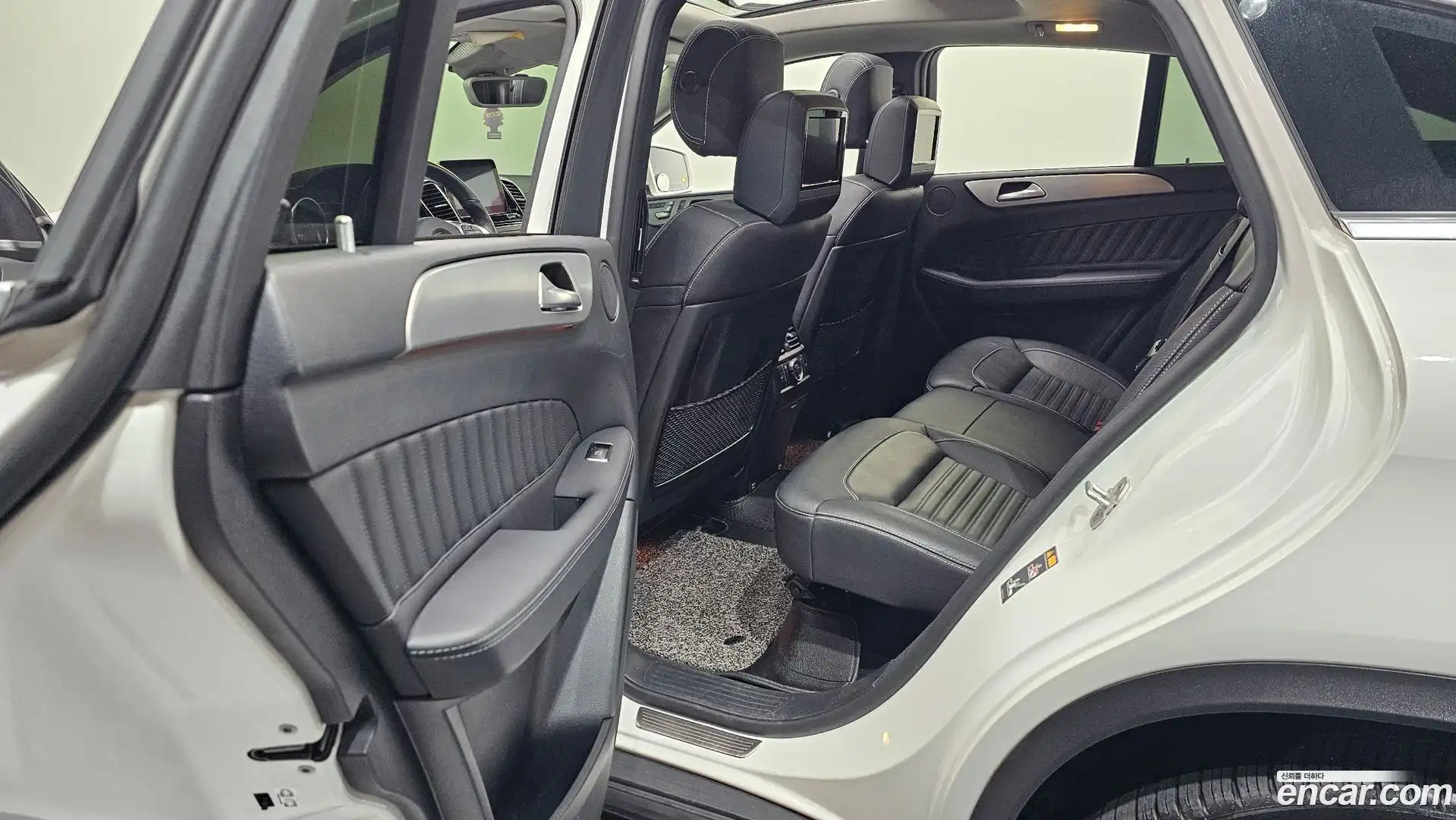 GLE-Class Mercedes-Benz 2017.7-OPTION-016