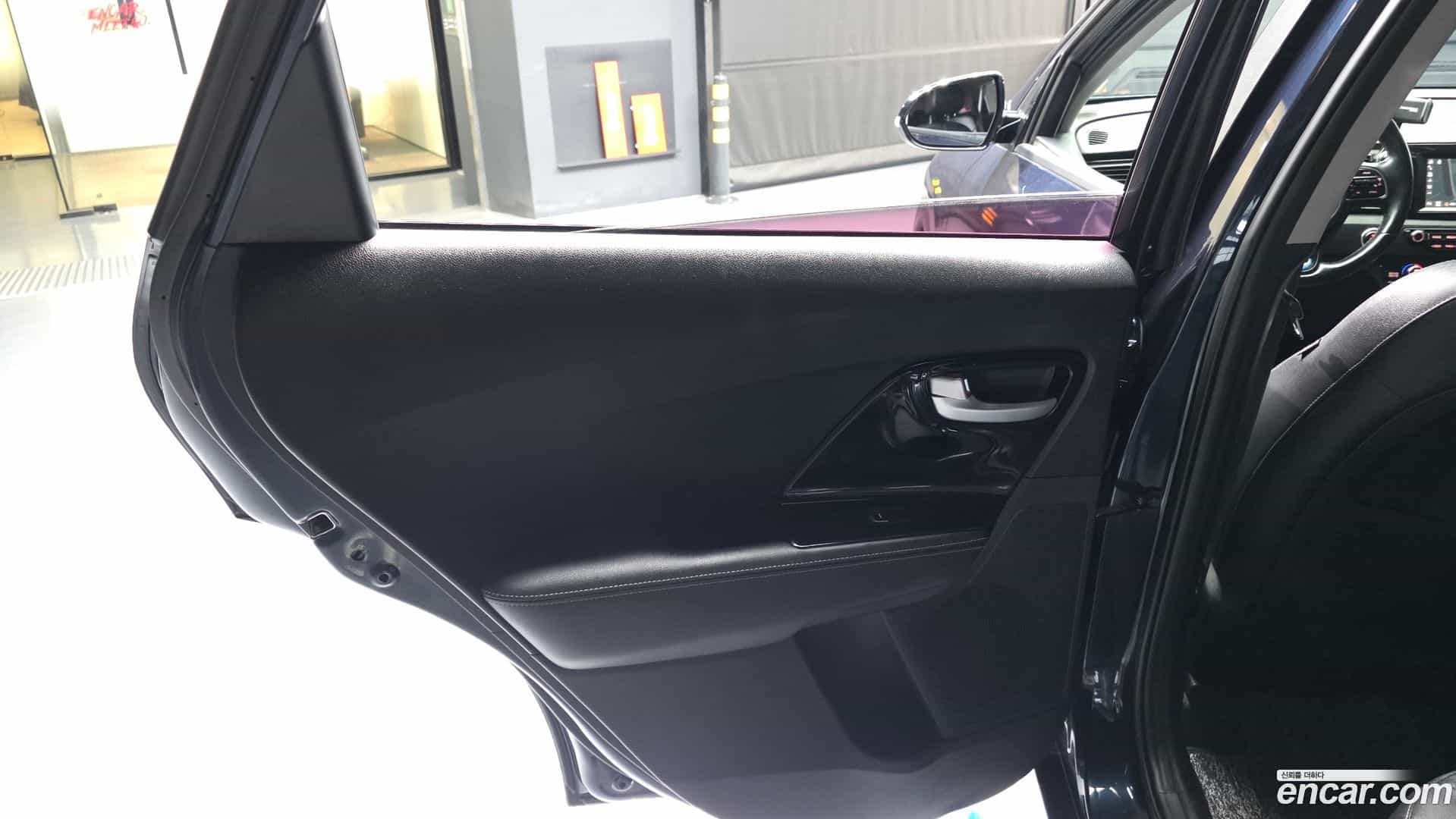 Niro Kia 2017.9-INNER-035