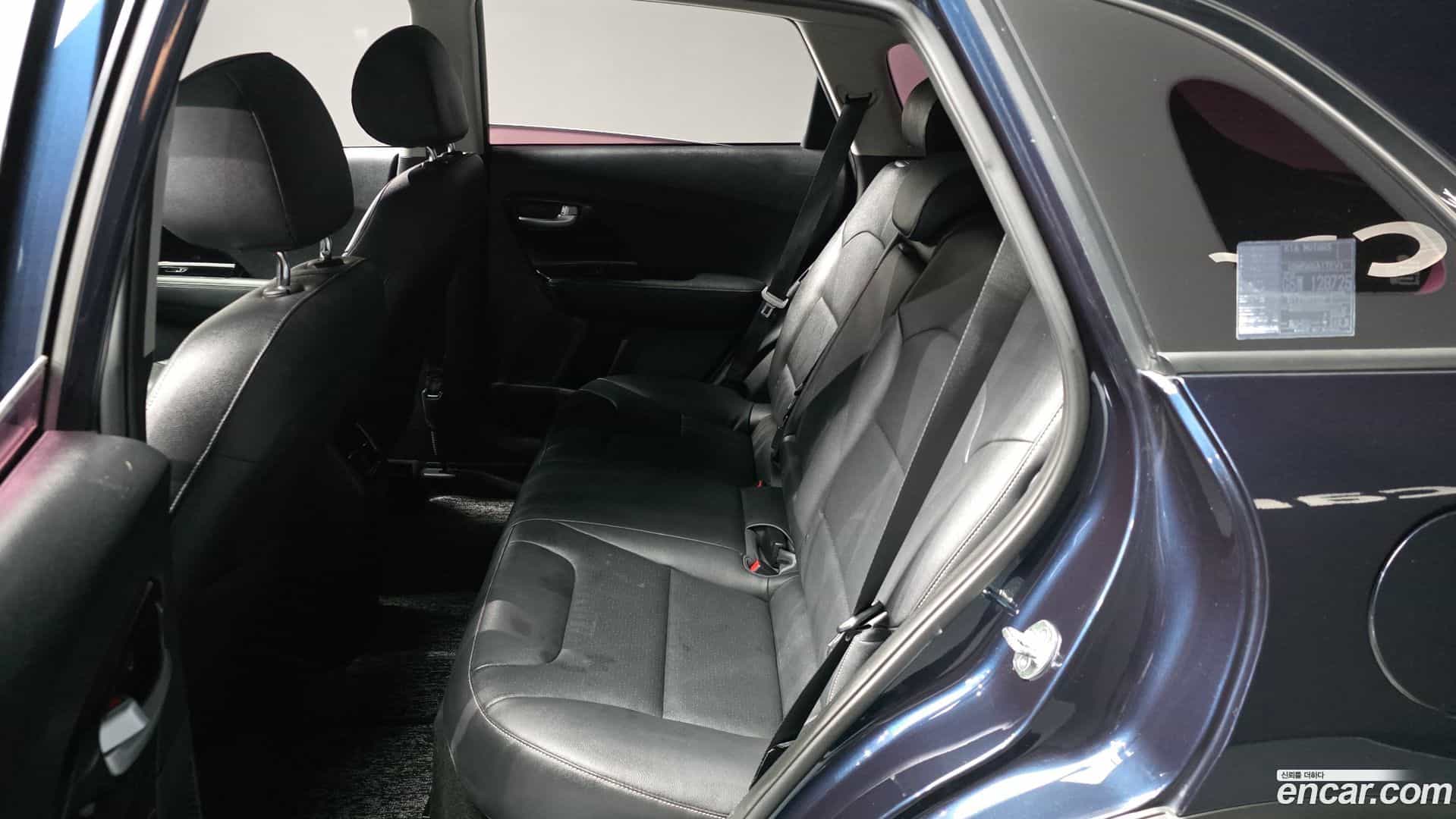 Niro Kia 2017.9-INNER-036