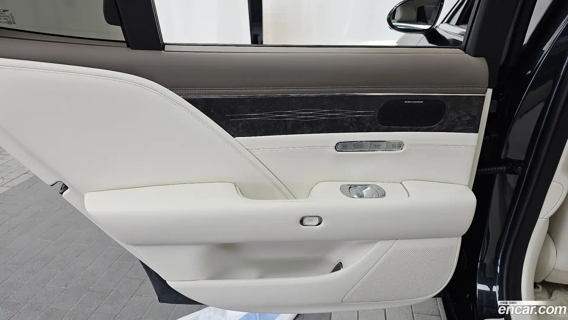 G90 Genesis 2023.5-INNER-035