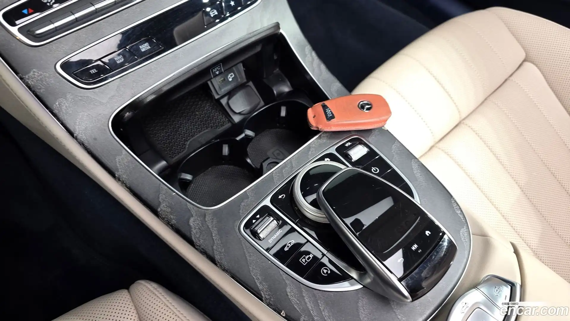 E-Class Mercedes-Benz 2021.4-OPTION-022