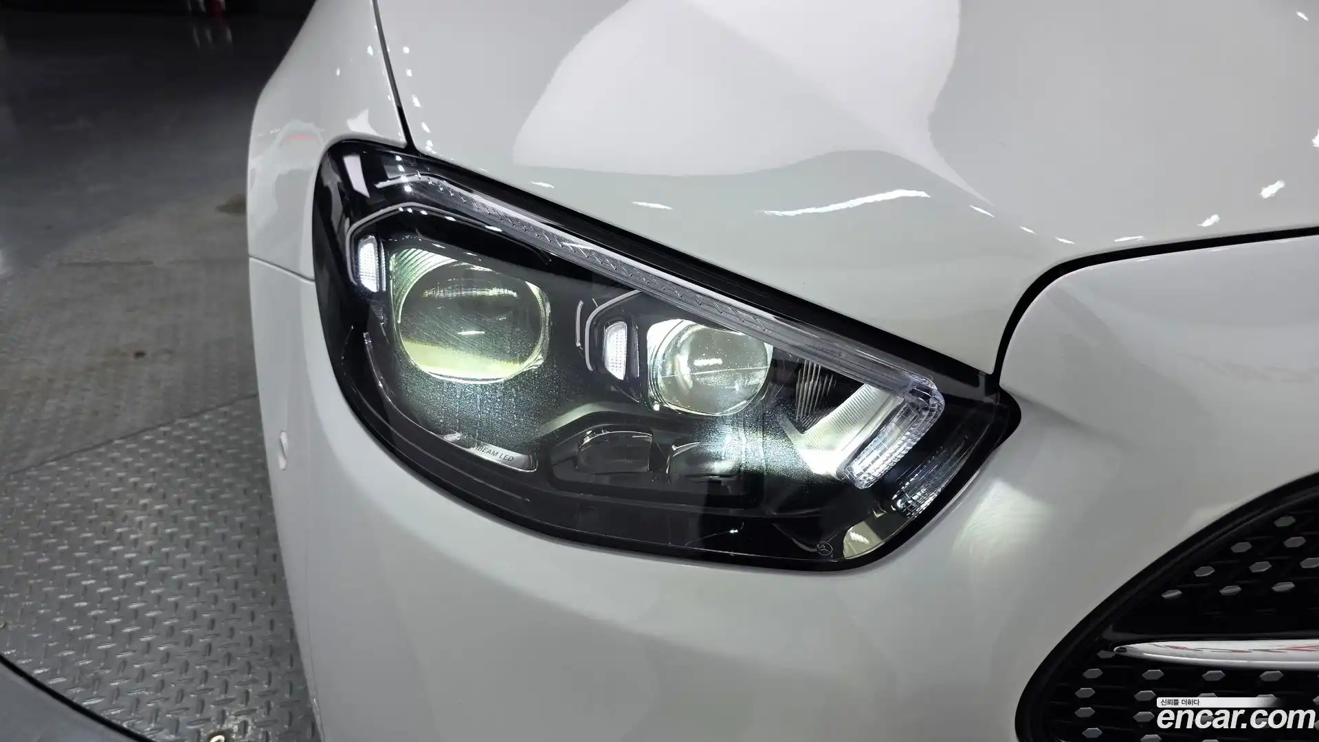 E-Class Mercedes-Benz 2021.4-OUTER-032