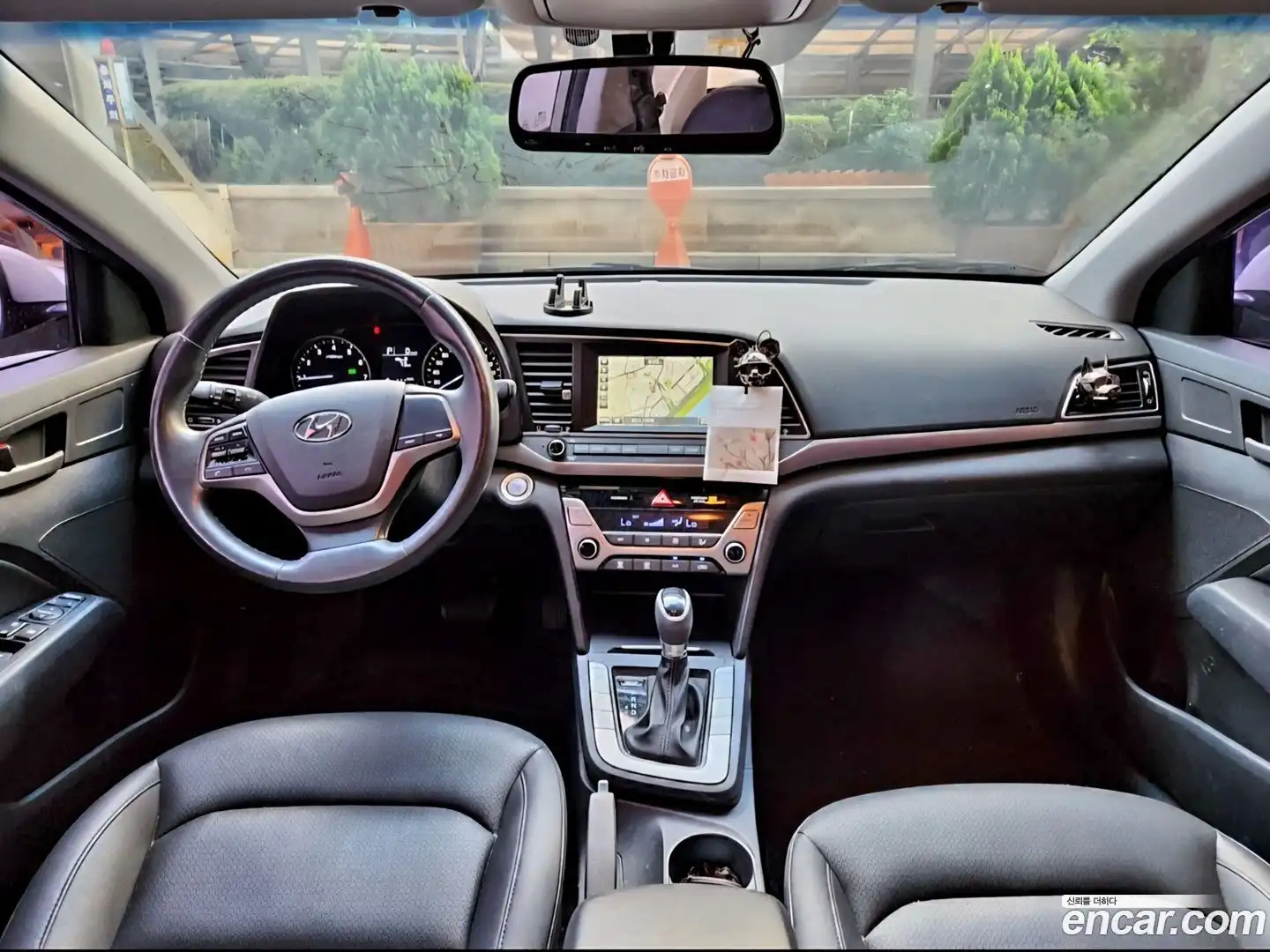AVANTE Hyundai 2016.10-OUTER-006