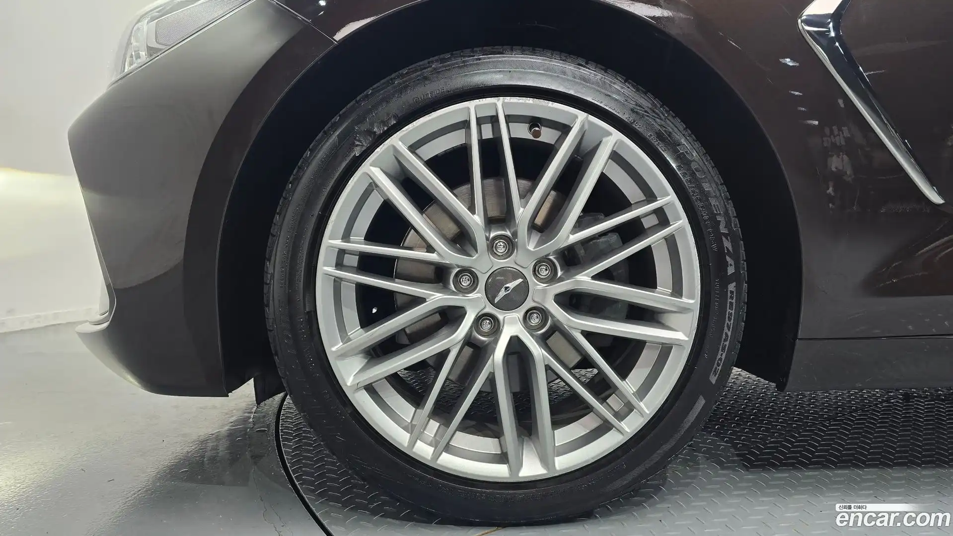 G70 Genesis 2019.0-OUTER-005