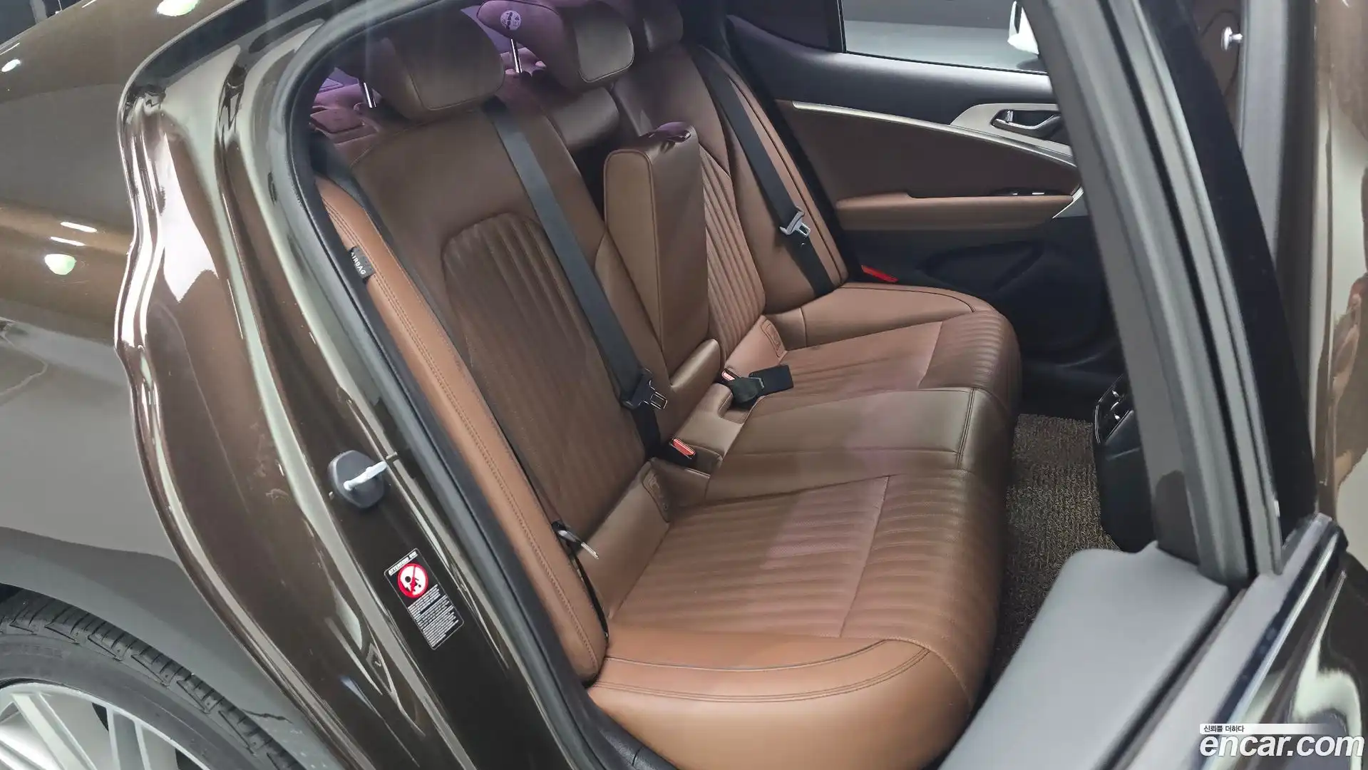 G70 Genesis 2019.0-INNER-036