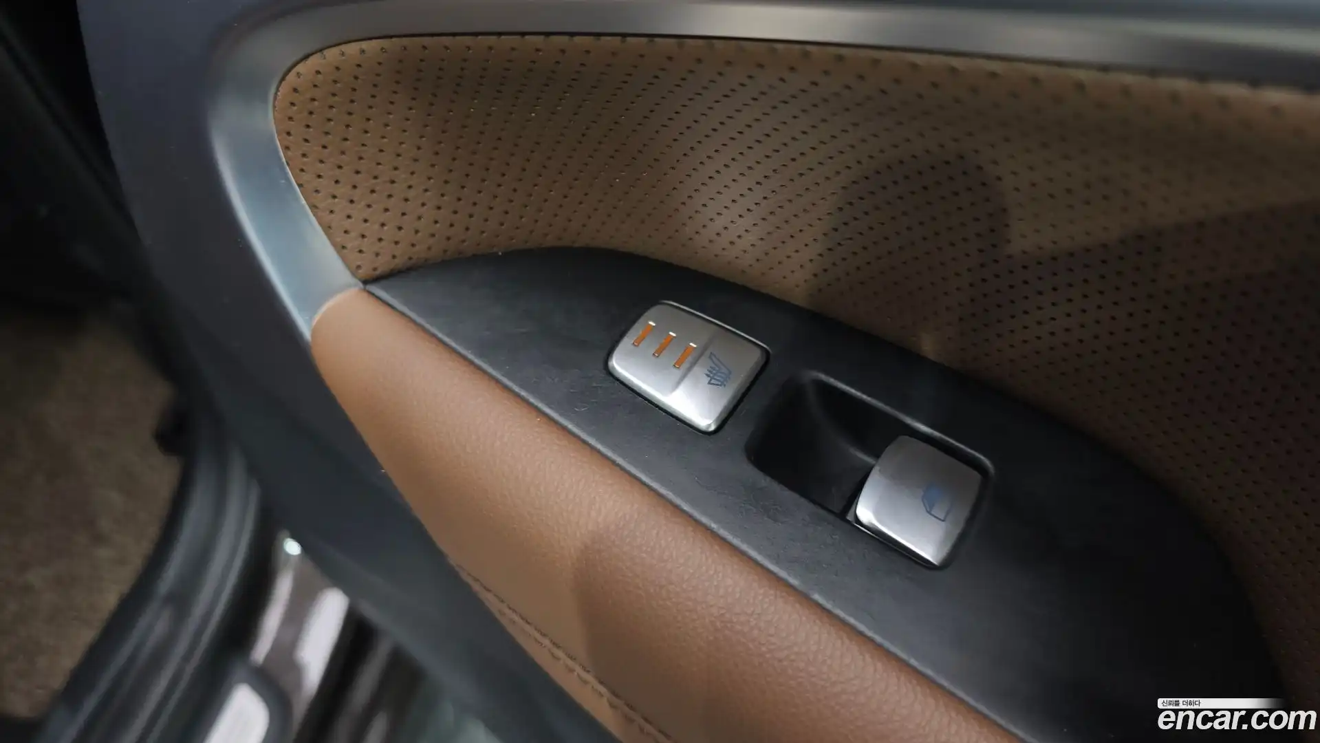 G70 Genesis 2019.0-OPTION-040