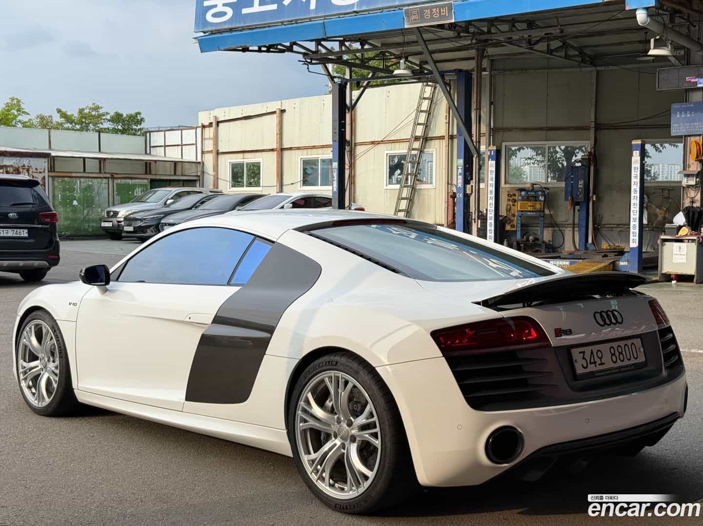 R8 Audi 2014.5-OUTER-004