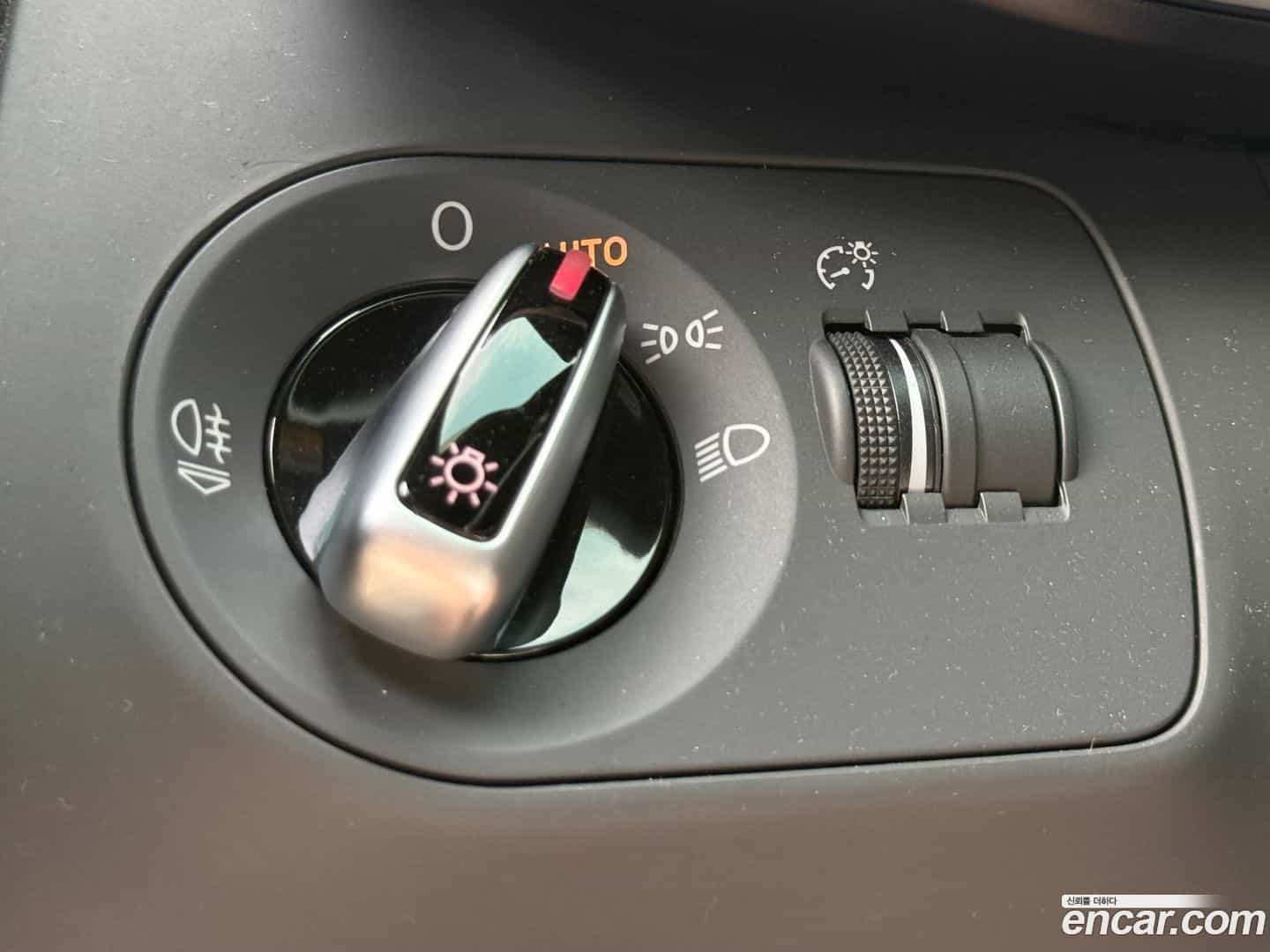 R8 Audi 2014.5-OPTION-017