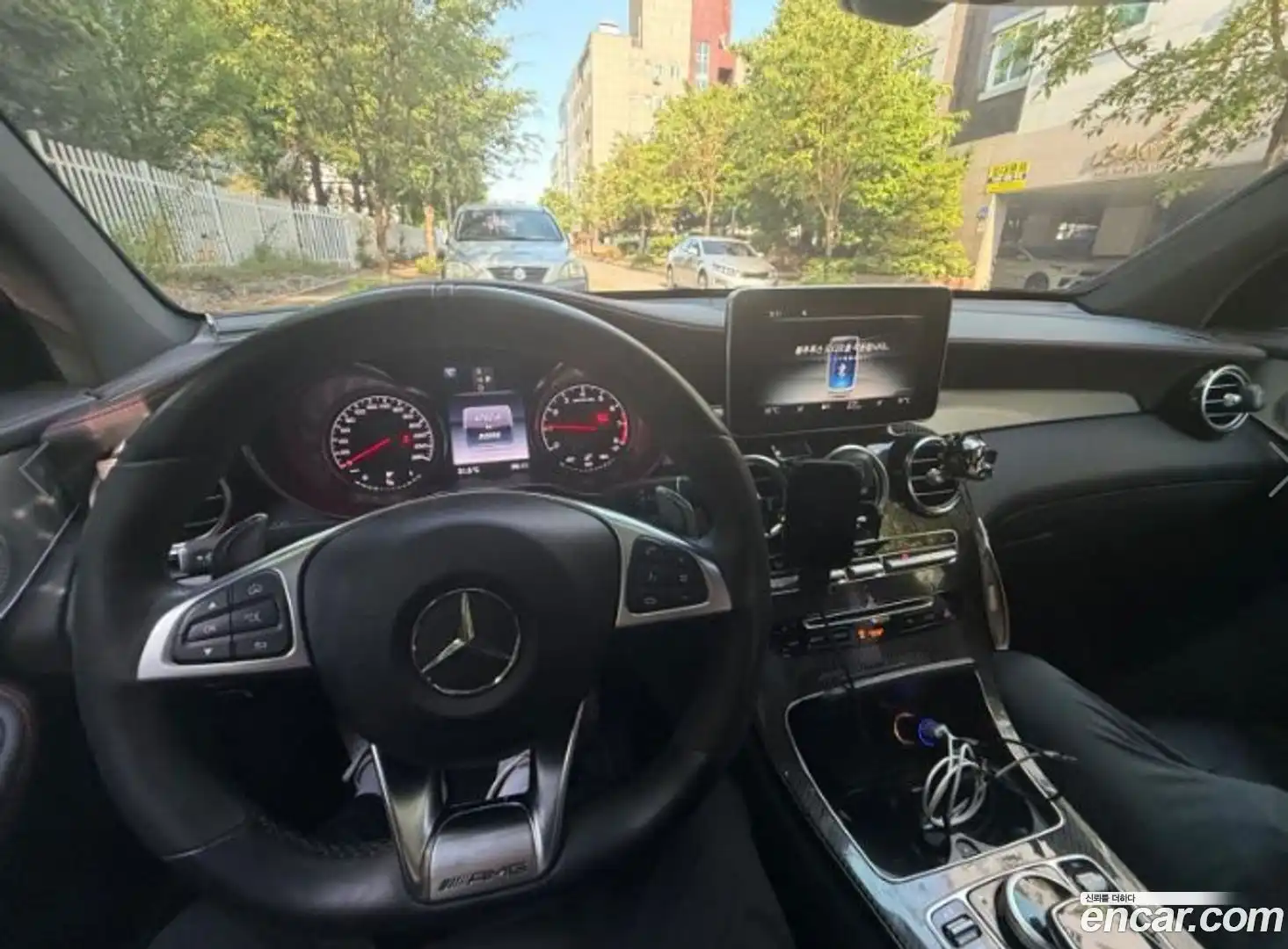 GLC-Class Mercedes-Benz 2018.9-OUTER-005