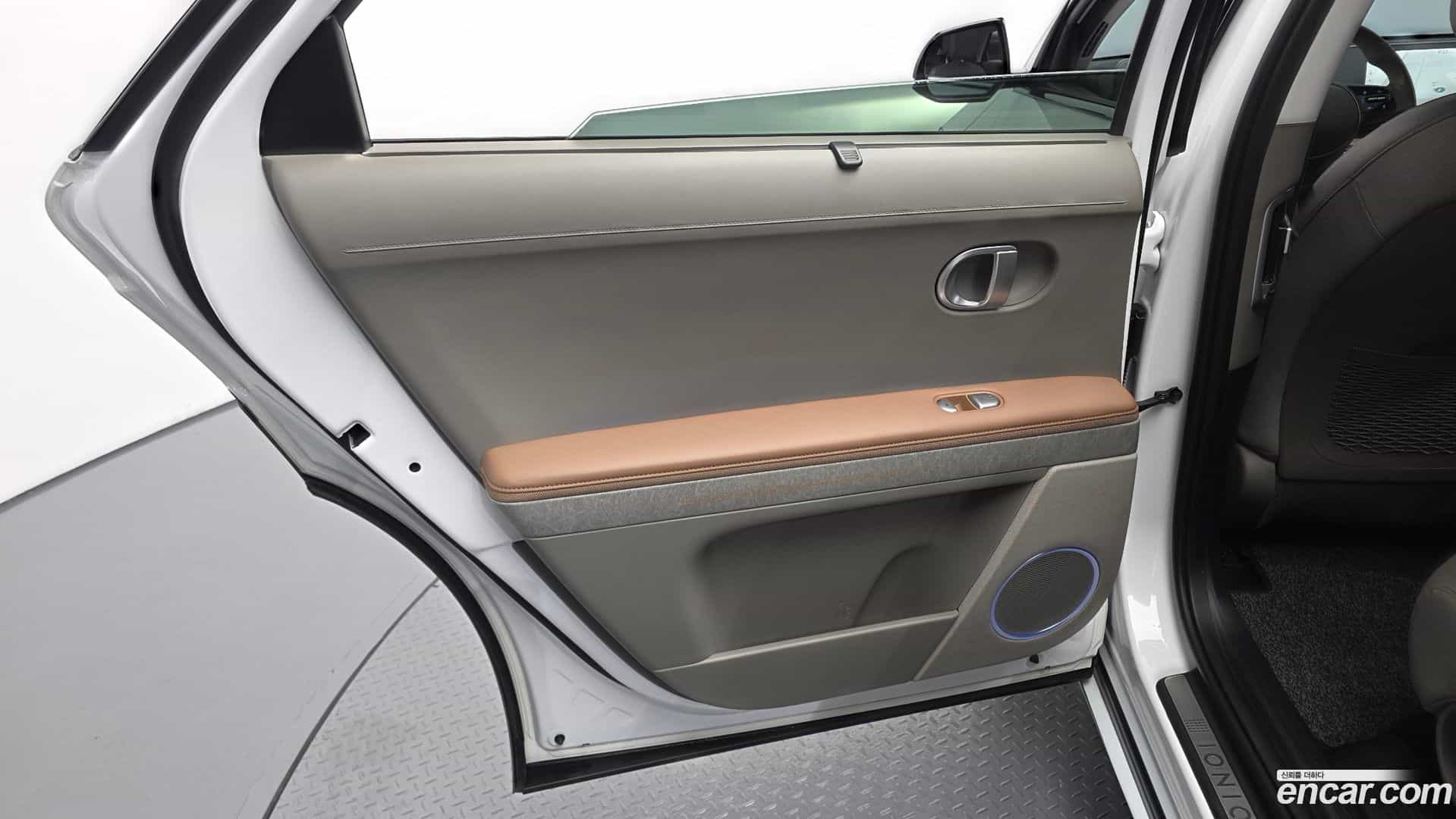 Ioniq5 Hyundai 2021.6-INNER-035