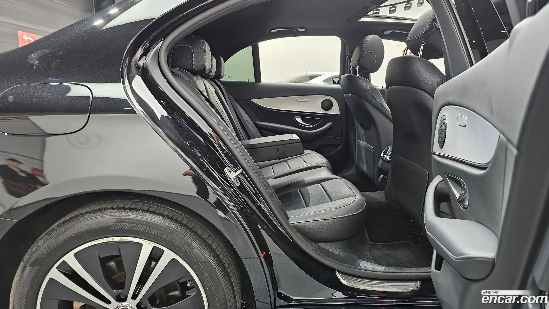 E-Class Mercedes-Benz 2021.5-OPTION-015