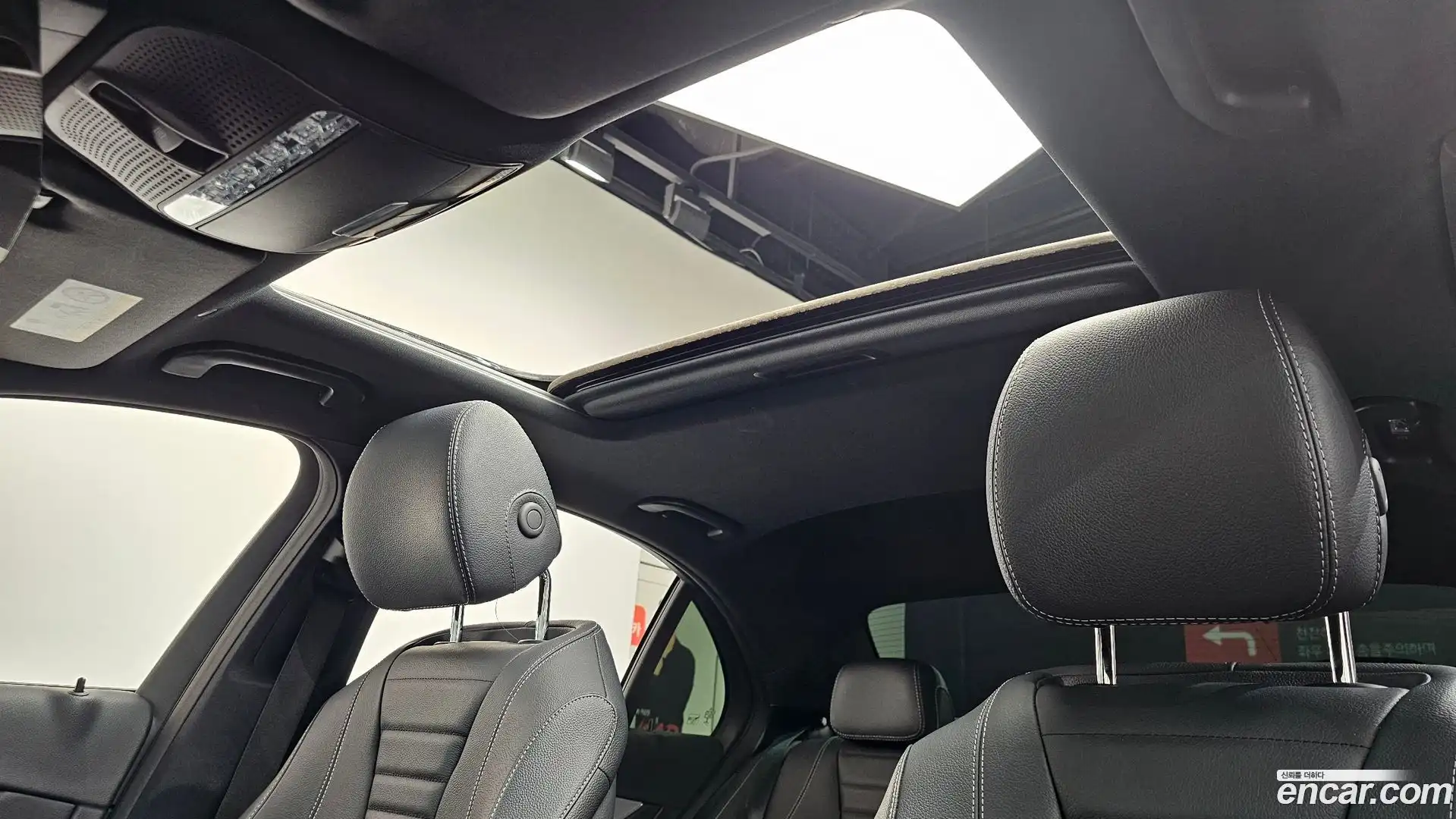 E-Class Mercedes-Benz 2021.5-OPTION-023