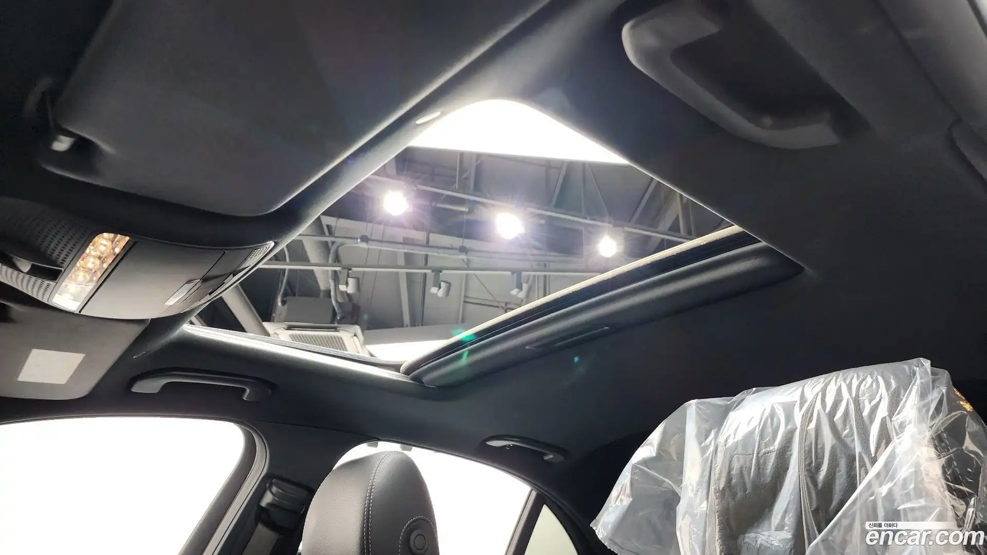 E-Class Mercedes-Benz 2022.1-OPTION-019