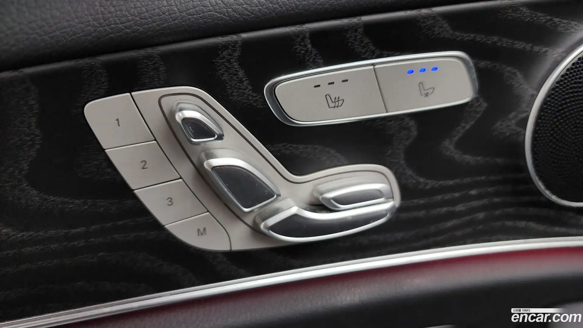 E-Class Mercedes-Benz 2022.1-OPTION-044
