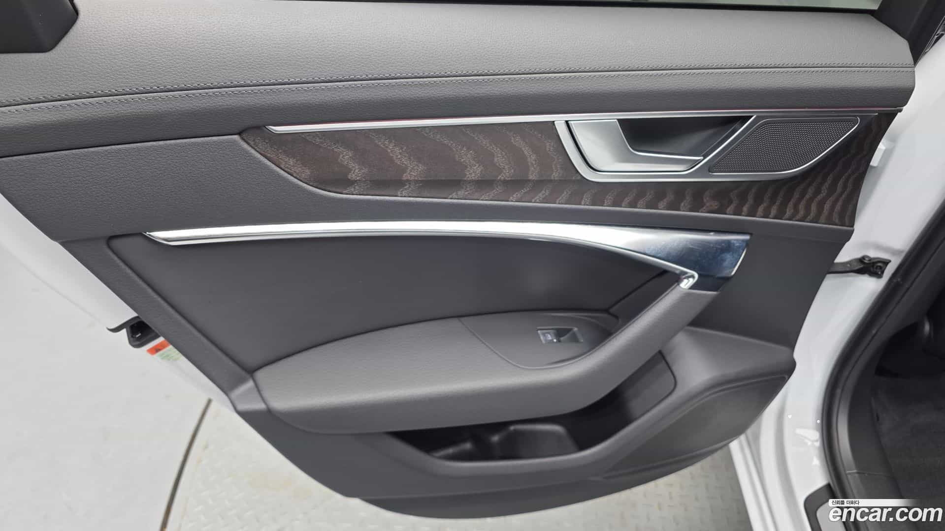 A6 Audi 2023.10-INNER-035