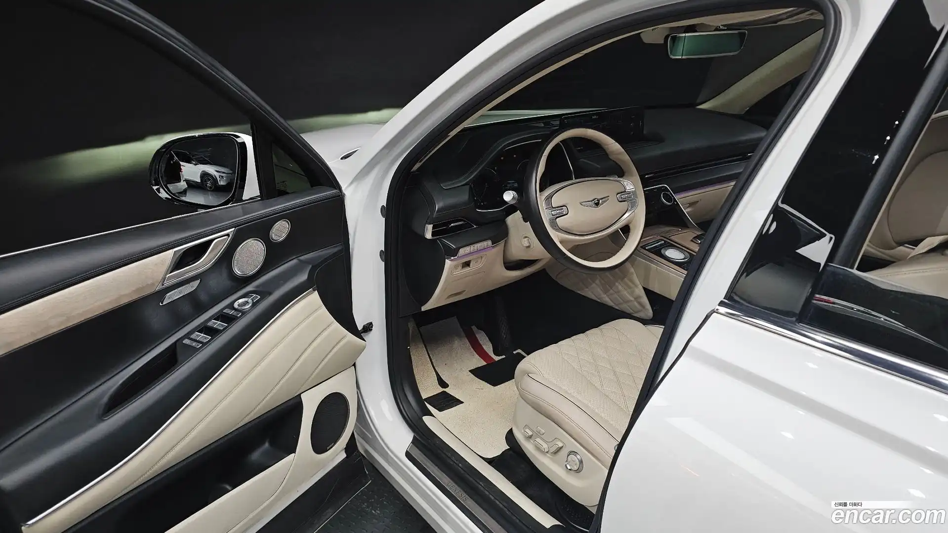 GV80 Genesis 2020.0-INNER-010