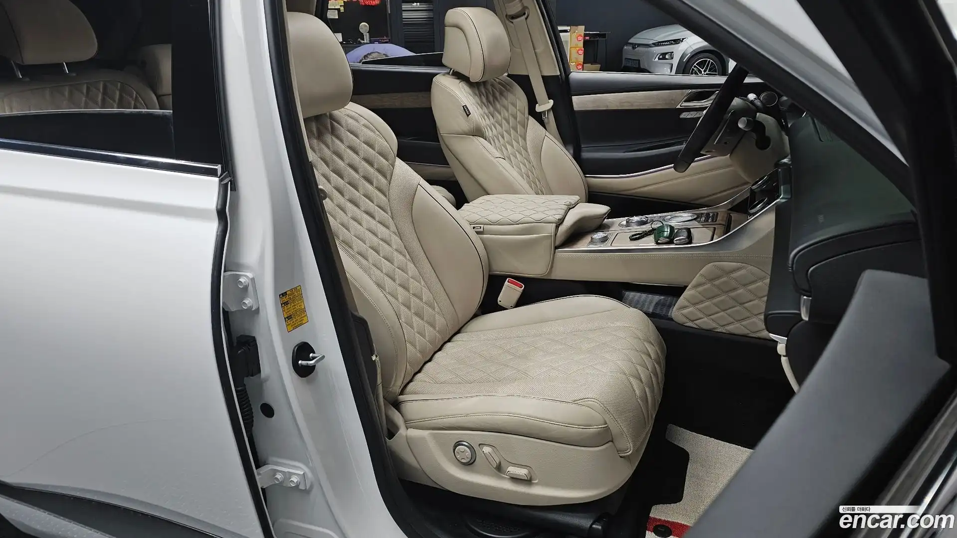 GV80 Genesis 2020.0-INNER-036