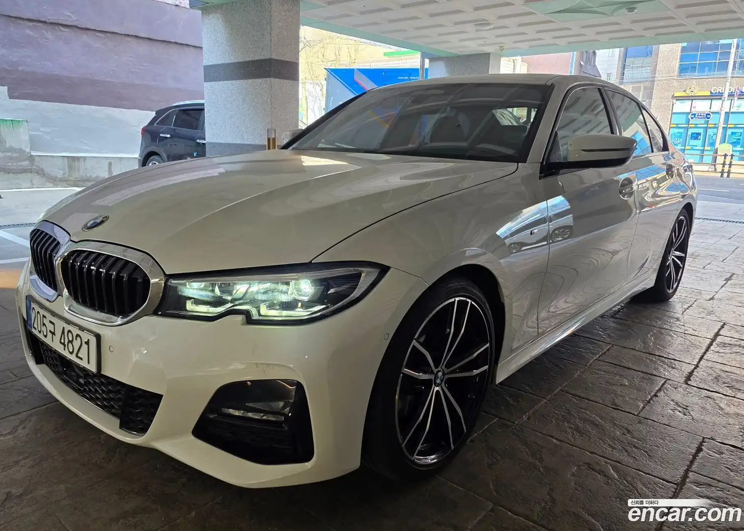 3-Series BMW 2022.5-OUTER-001