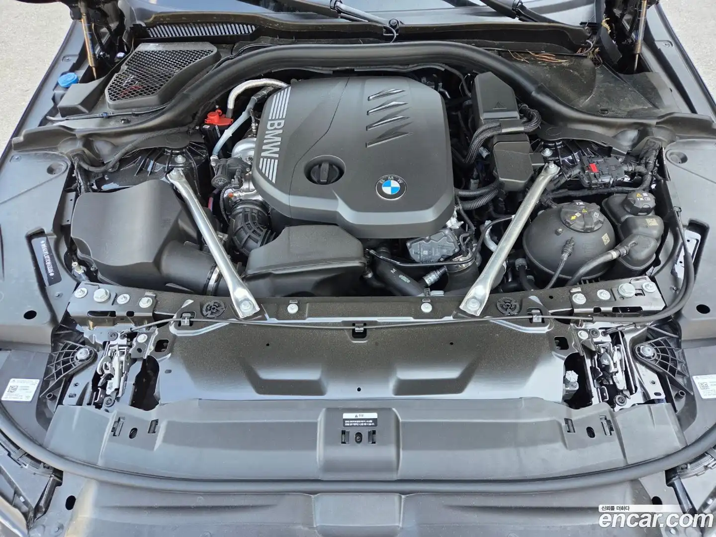 5-Series BMW 2025.11-OUTER-001