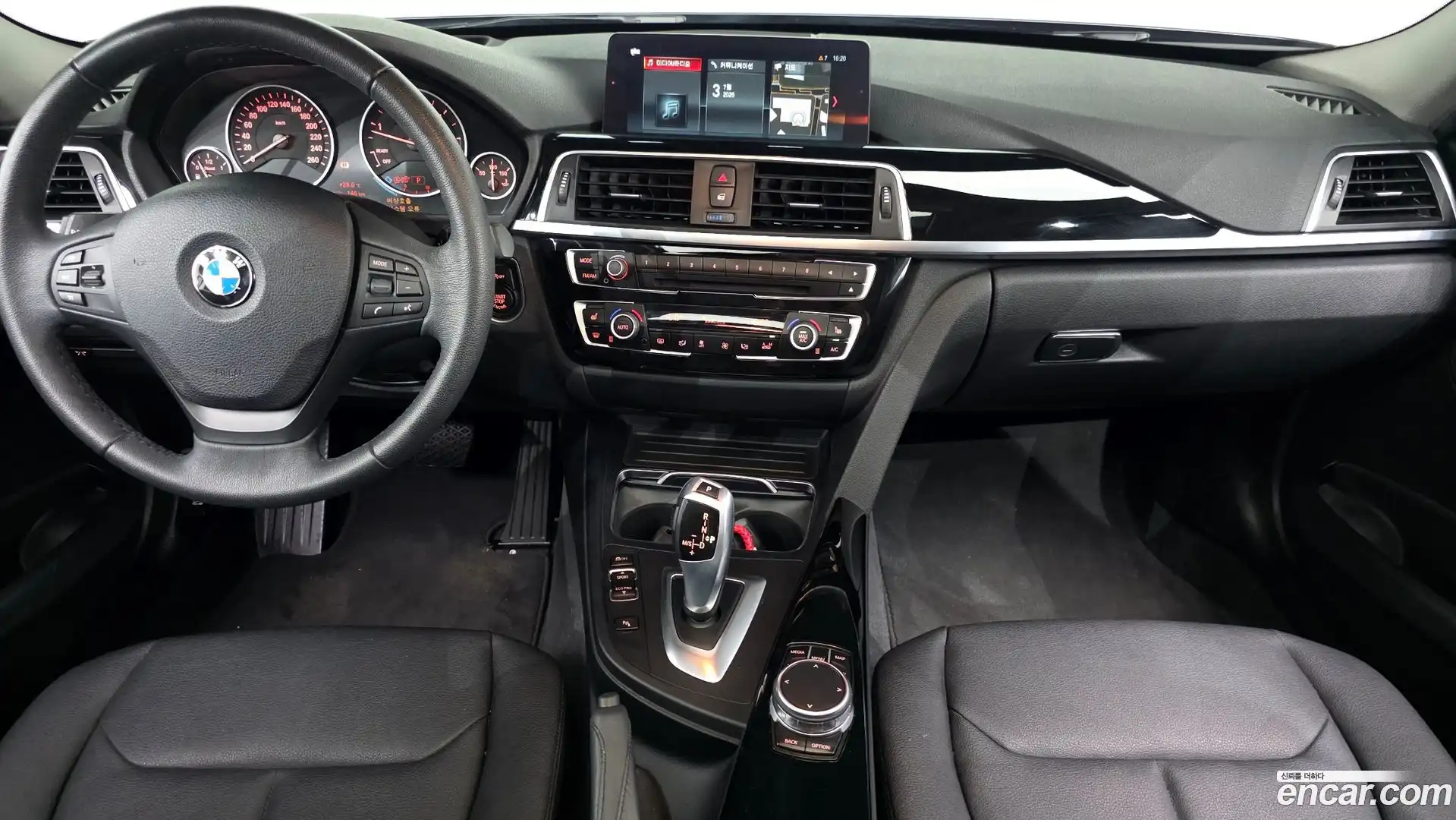 3-Series BMW 2017.11-INNER-007