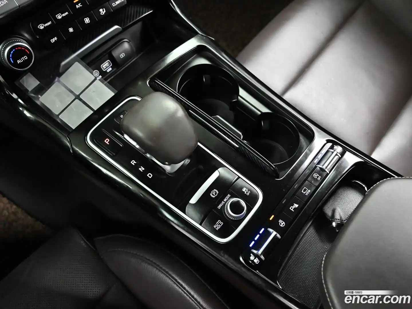 Stinger Kia 2017.8-INNER-009