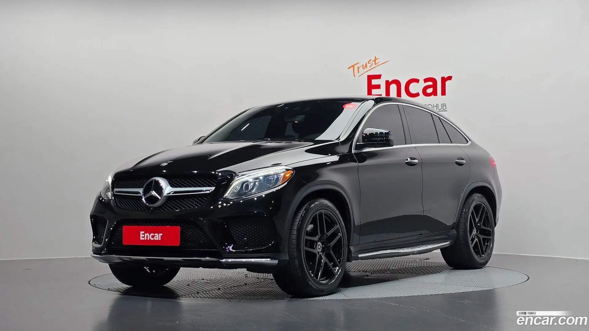 Main__Slider__Photo:GLE-Class Mercedes-Benz 2017.4-0