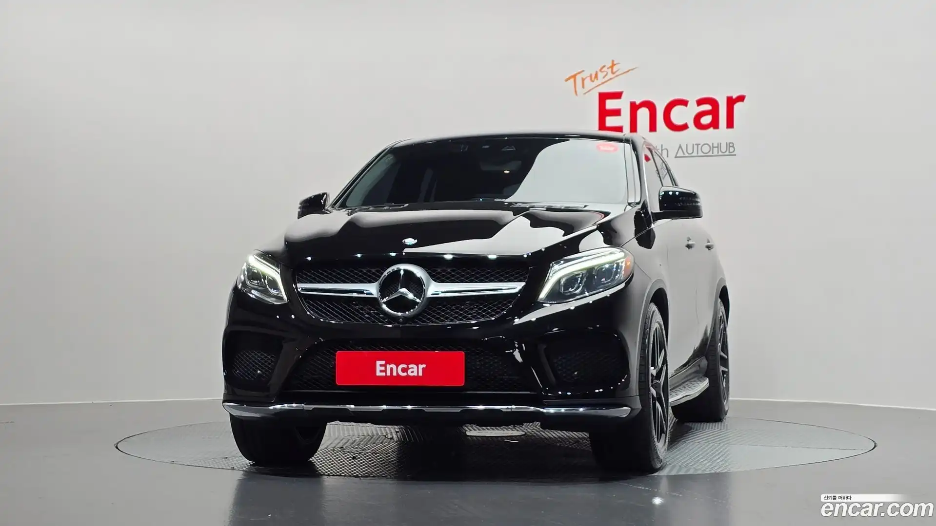 GLE-Class Mercedes-Benz 2017.4-OUTER-003