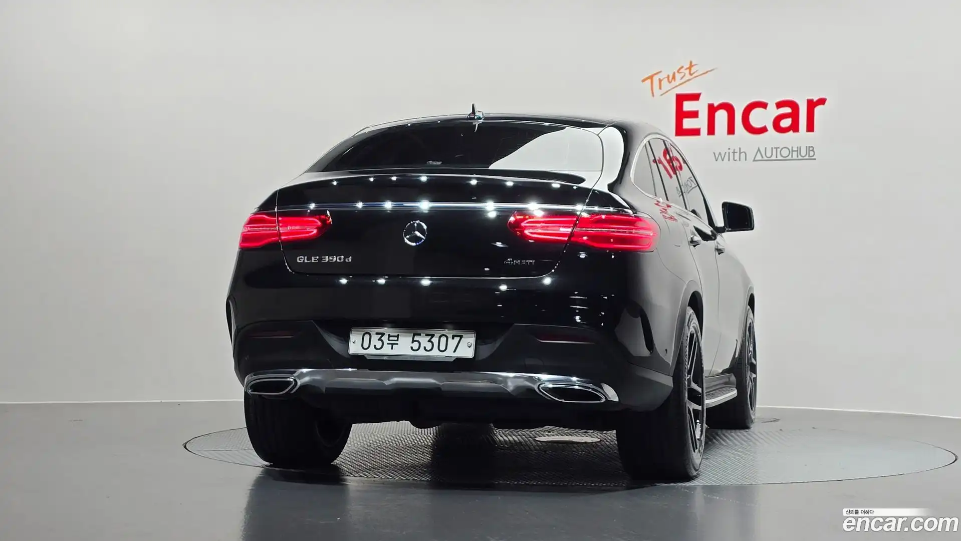 GLE-Class Mercedes-Benz 2017.4-OUTER-004