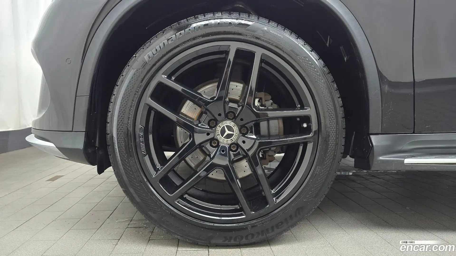 GLE-Class Mercedes-Benz 2017.4-OUTER-005