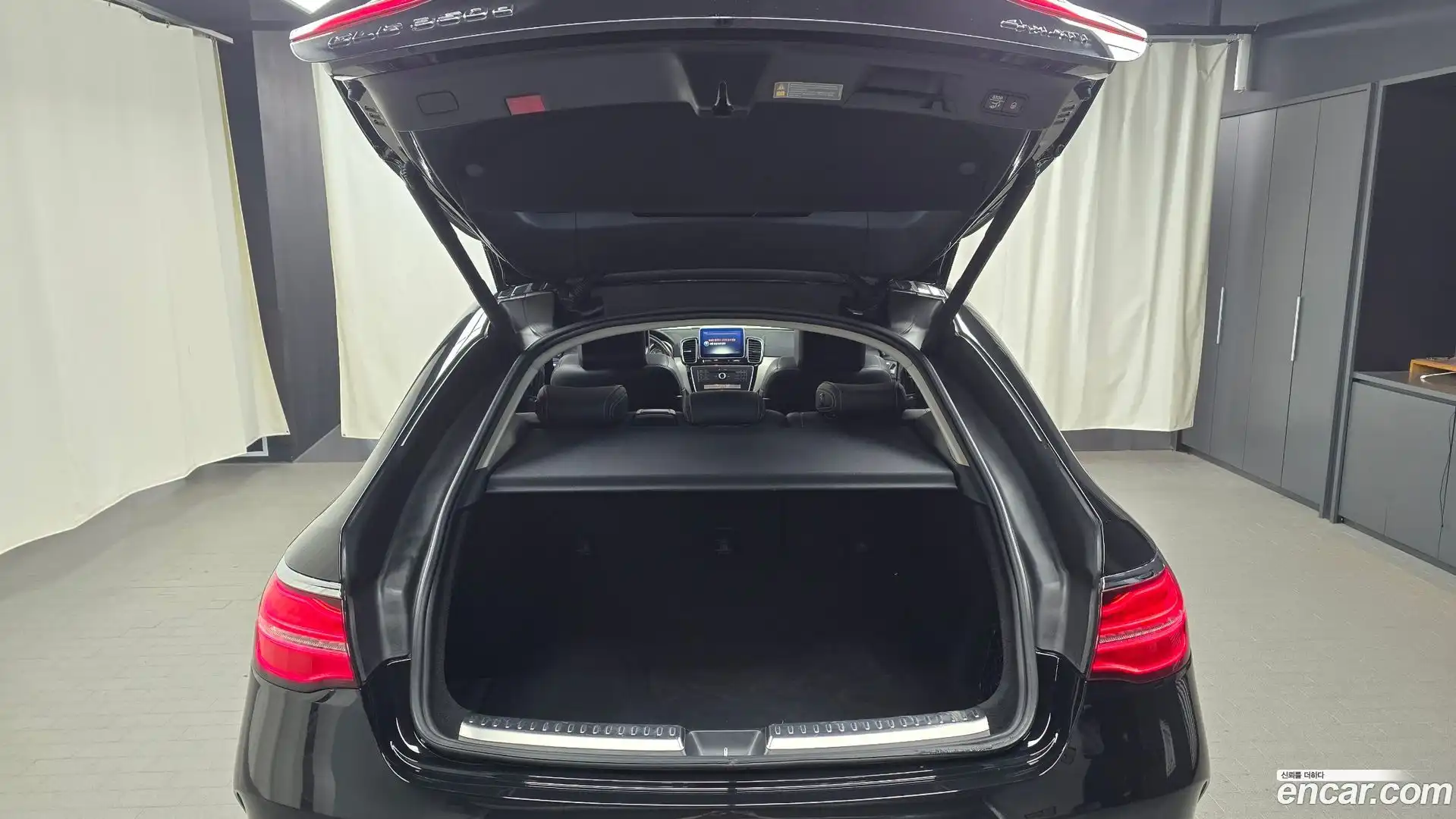 GLE-Class Mercedes-Benz 2017.4-OPTION-024