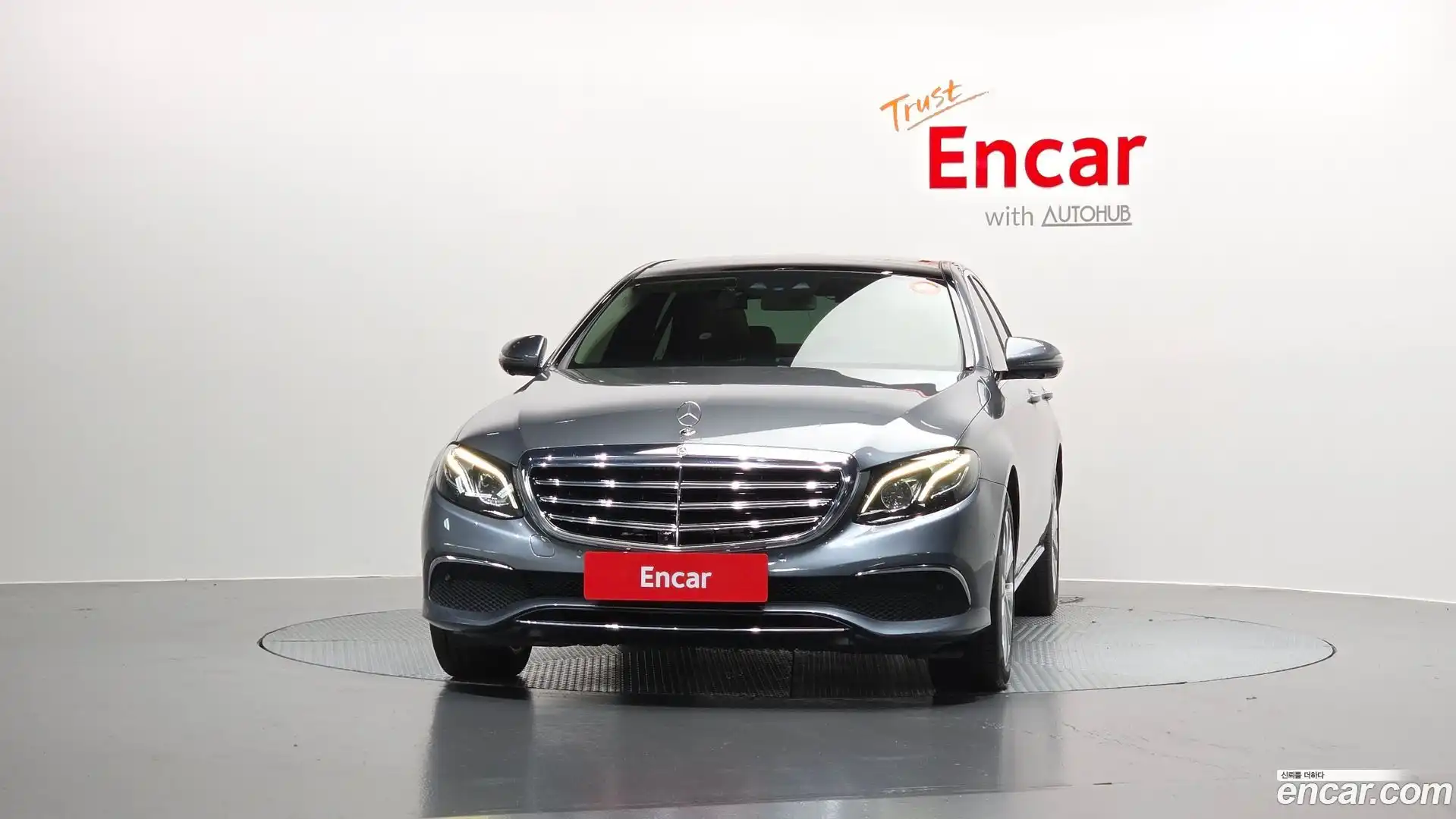 E-Class Mercedes-Benz 2019.0-OUTER-003