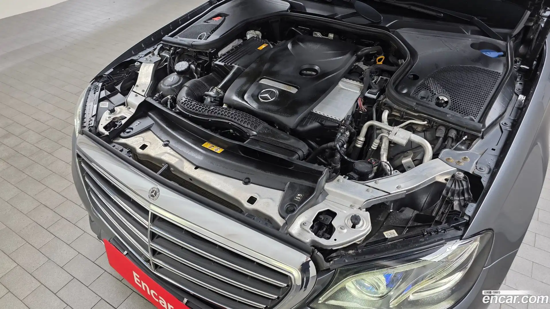 E-Class Mercedes-Benz 2019.0-OUTER-006