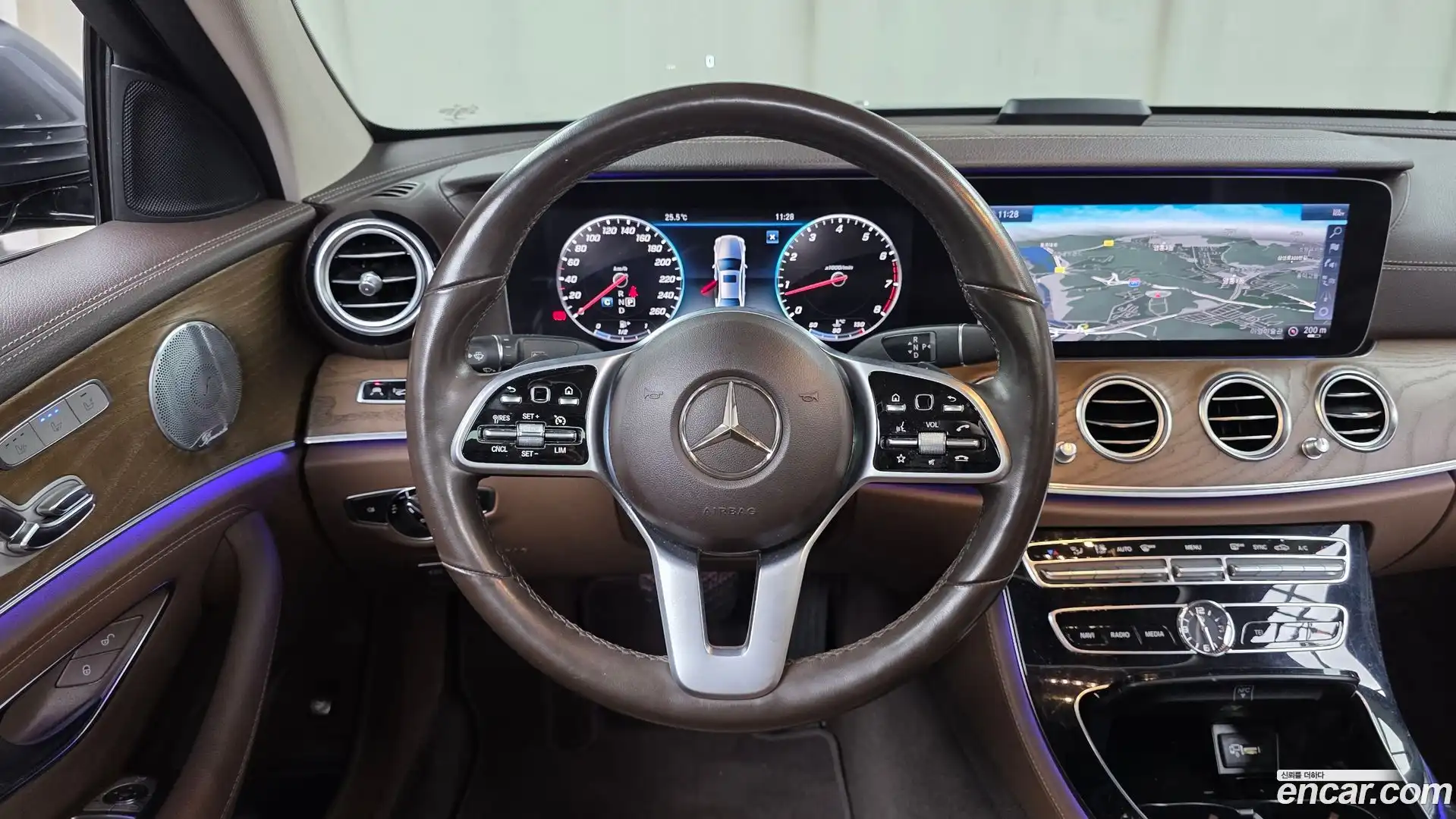E-Class Mercedes-Benz 2019.0-OPTION-017