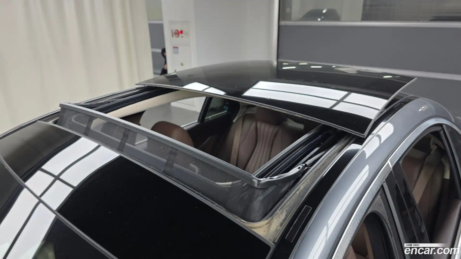 E-Class Mercedes-Benz 2019.0-OPTION-023