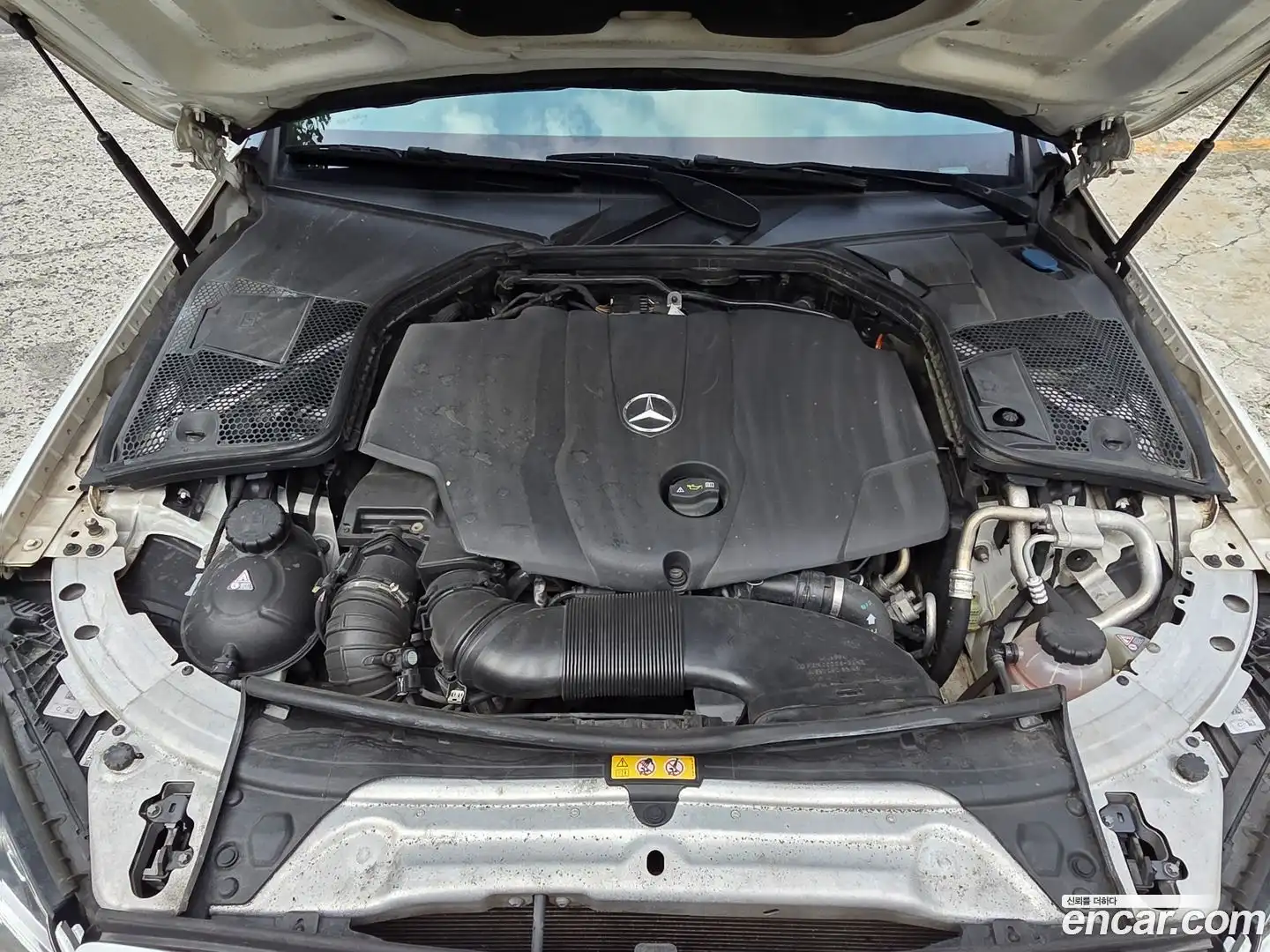 C-Class Mercedes-Benz 2017.2-INNER-007