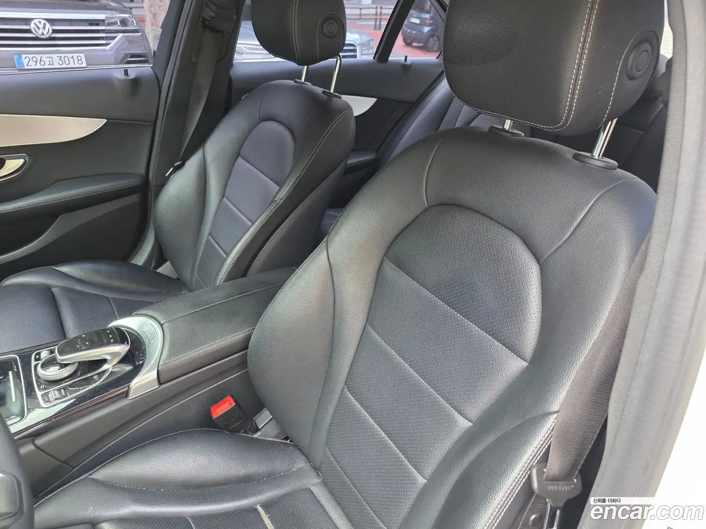 C-Class Mercedes-Benz 2017.2-INNER-009