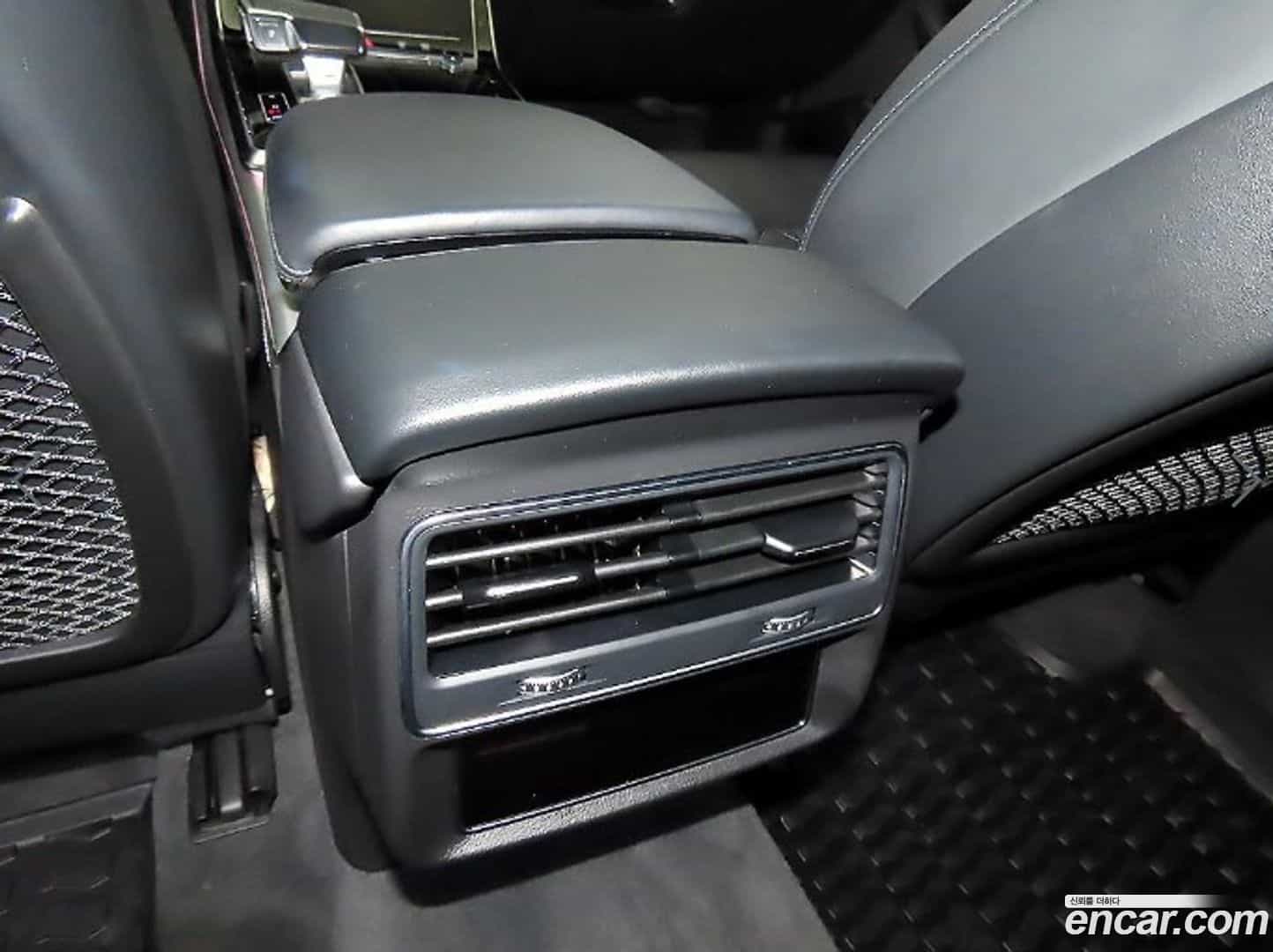 Q7 Audi 2022.7-OPTION-018