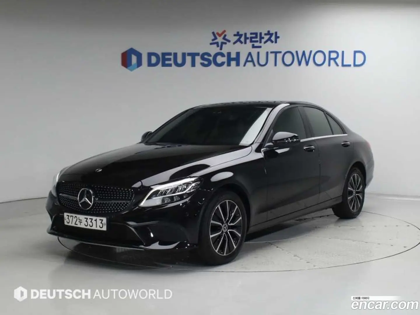 Main__Slider__Photo:C-Class Mercedes-Benz 2019.10-0