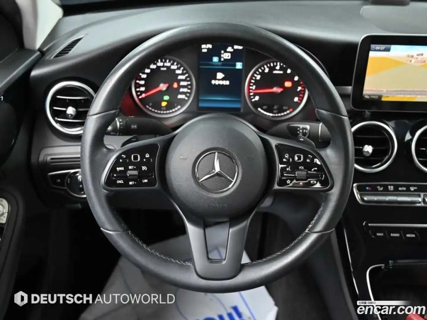 C-Class Mercedes-Benz 2019.10-OPTION-017