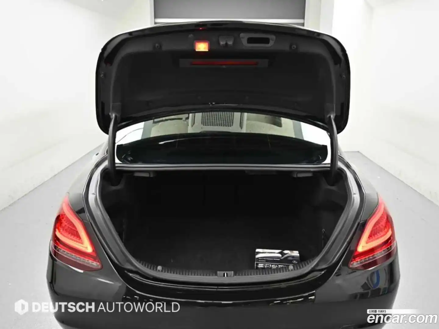 C-Class Mercedes-Benz 2019.10-OPTION-023