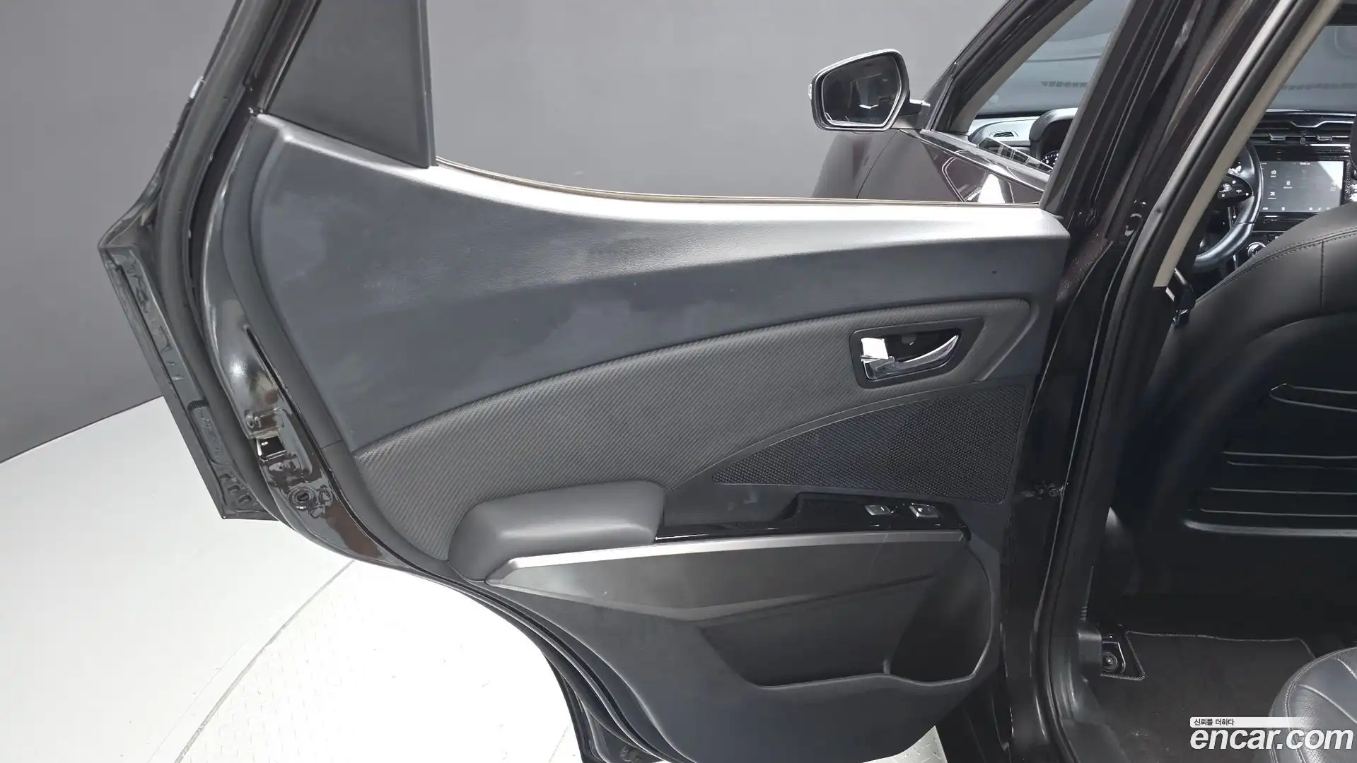 TIBOLI KG Mobility 2019.6-INNER-035