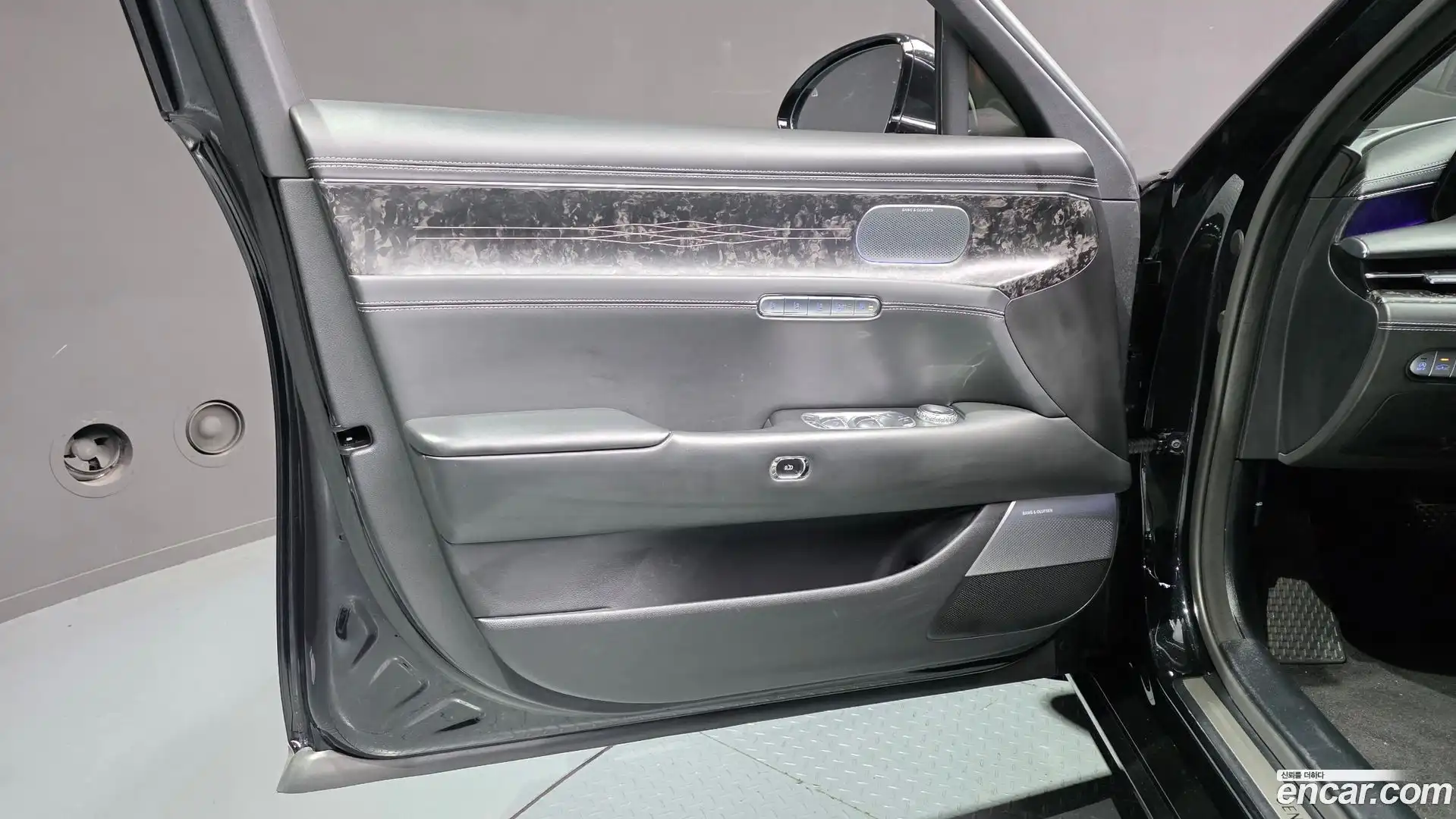 G90 Genesis 2023.6-INNER-034