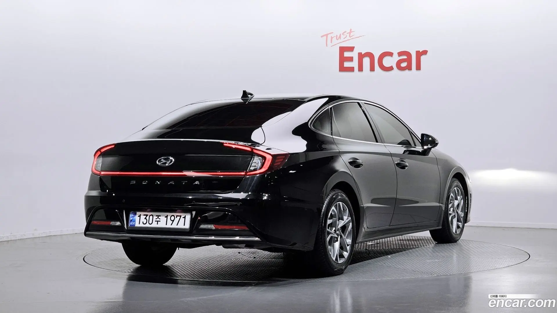 Main__Slider__Photo:Sonata Hyundai 2022.3-1