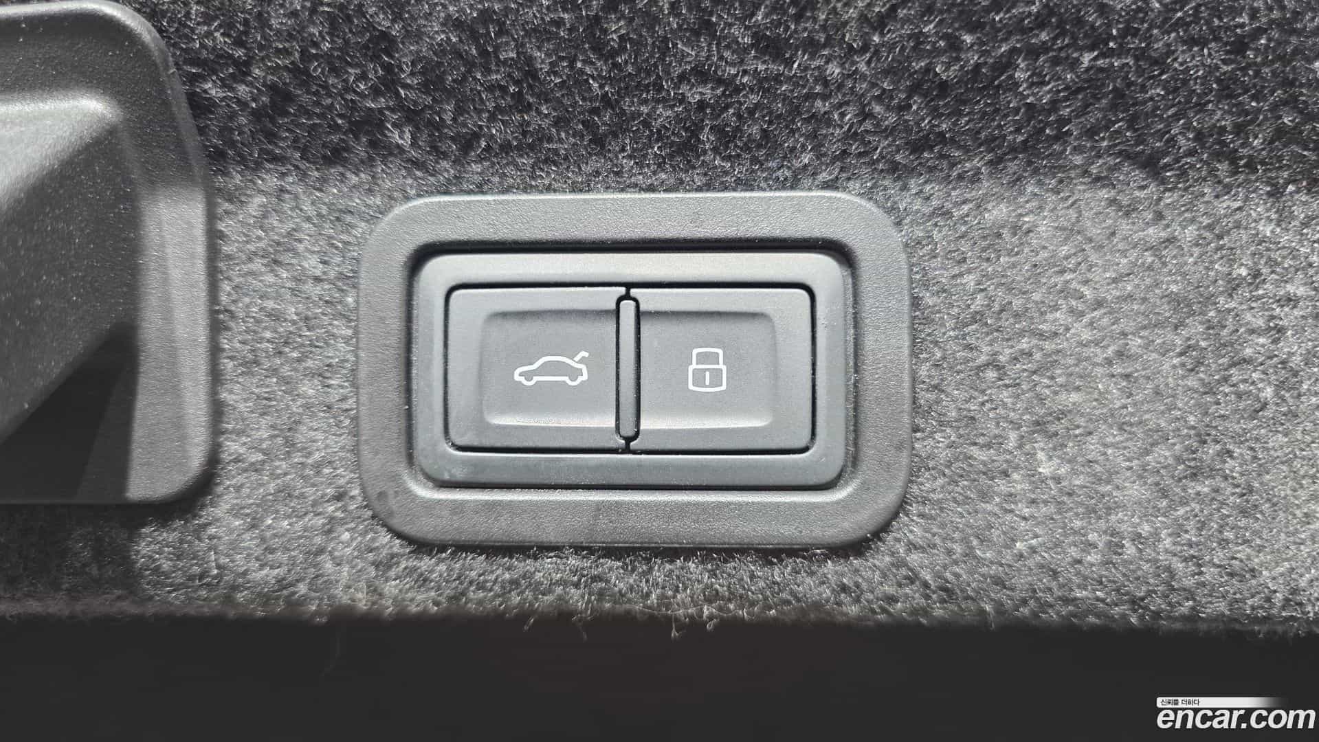 A6 Audi 2020.8-OPTION-021