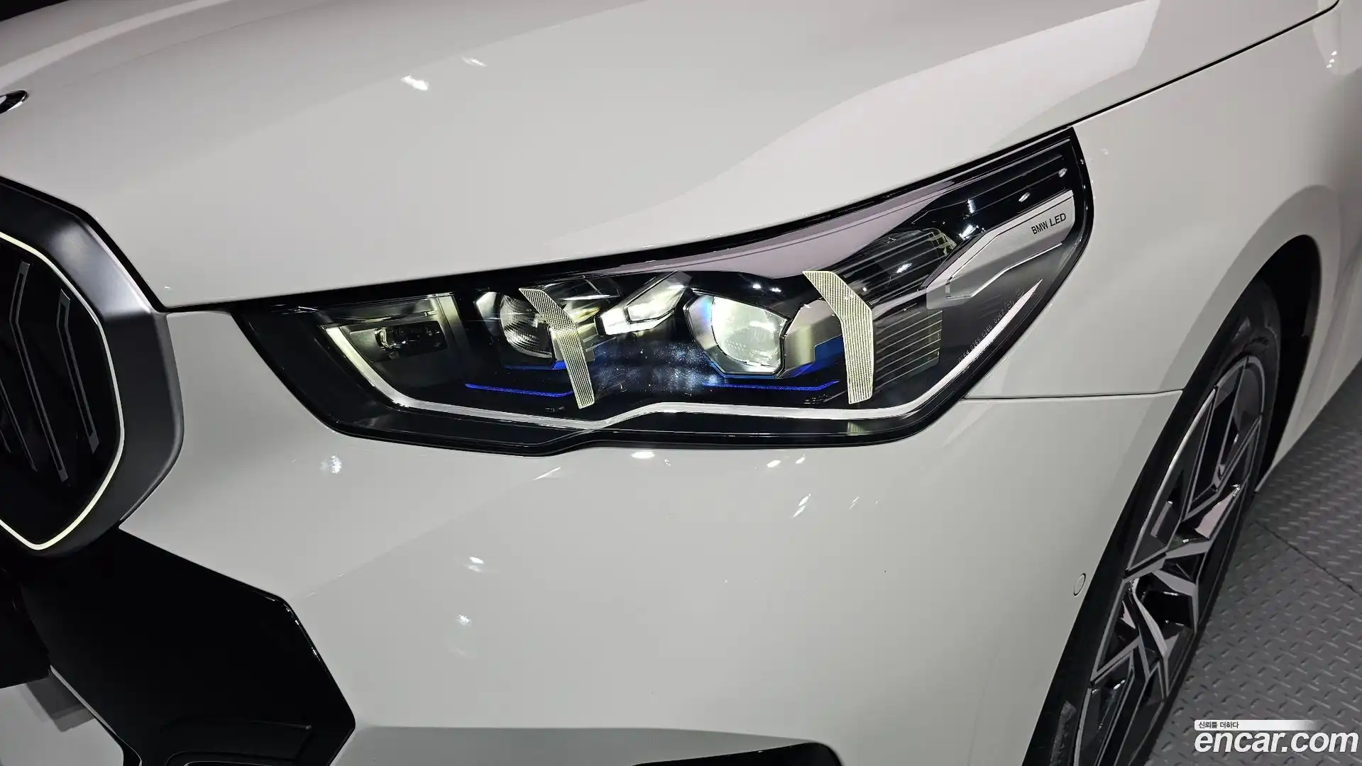 5-Series BMW 2025.4-OUTER-032