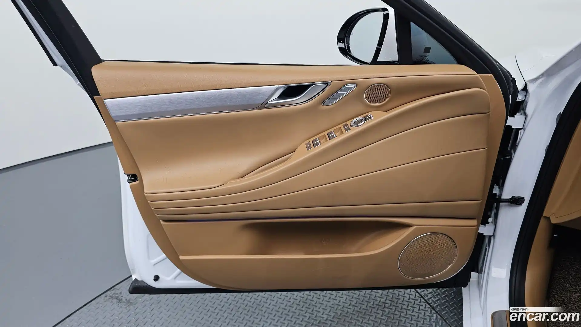 G80 Genesis 2024.1-INNER-034