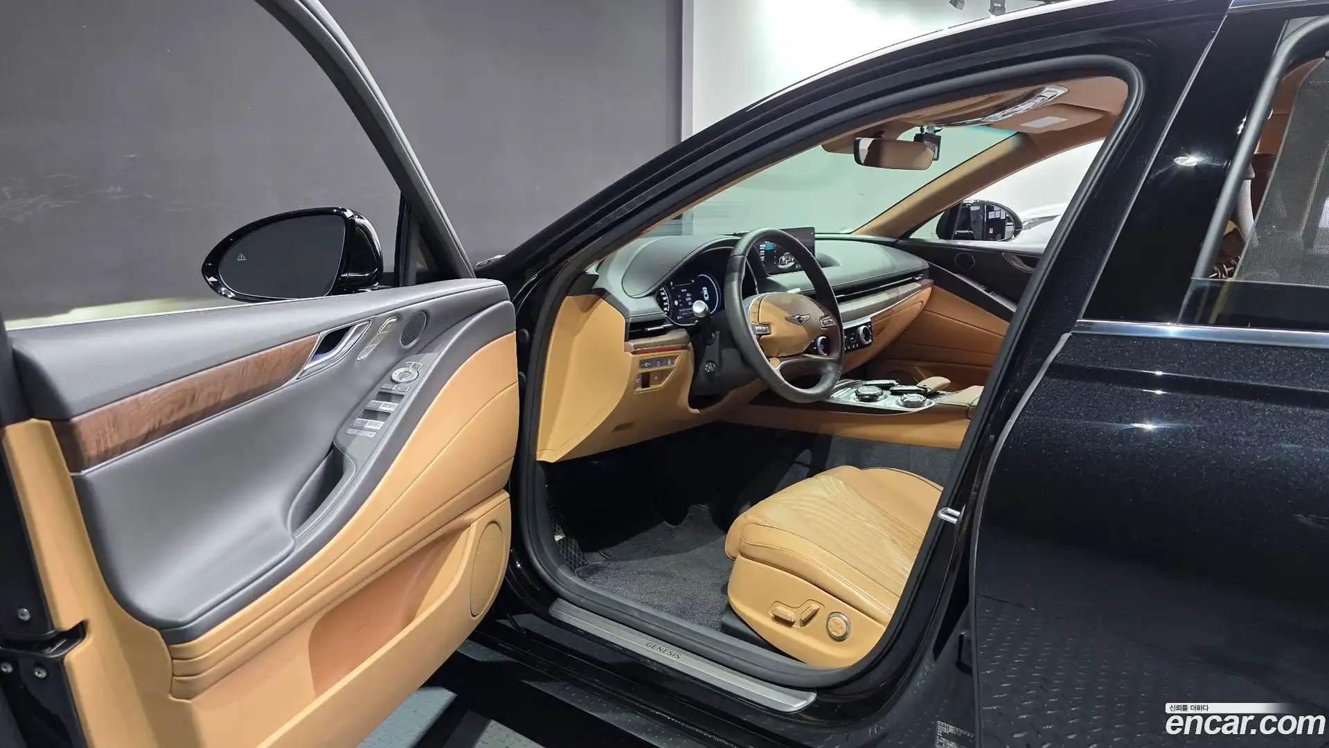 G80 Genesis 2022.11-INNER-010