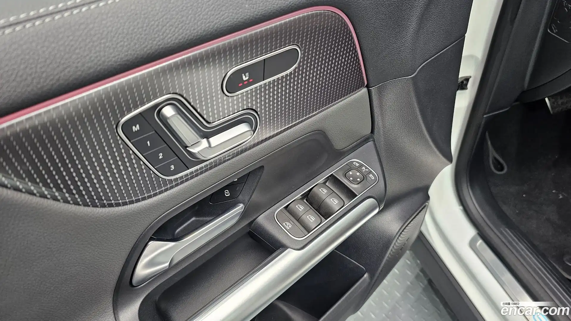 EQA Mercedes-Benz 2023.10-OPTION-024